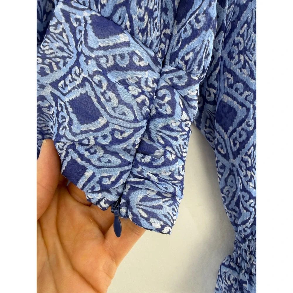 Zara Blue Geometric Print Ruffle V-Neck Cropped Blouse Smocked Bell Cuffs Small